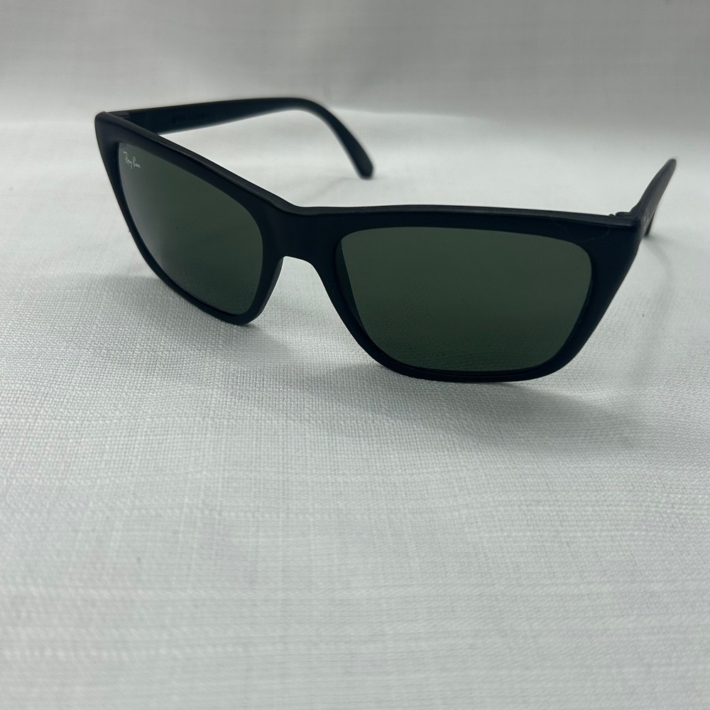 Vintage Ray-Ban Cats Bausch & Lomb Sunglasses Black Matte Green Lens France 80s
